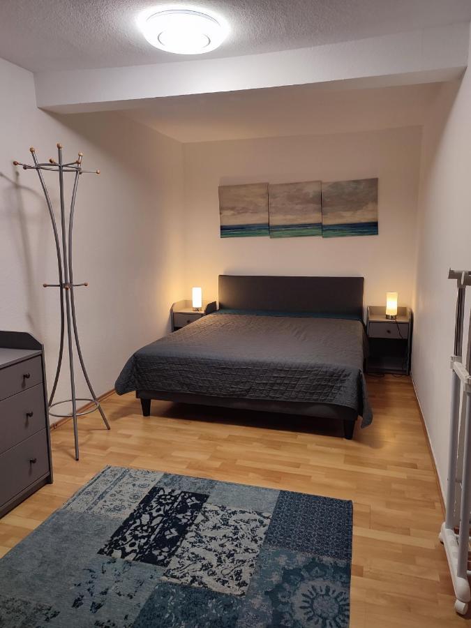 Gemuetliche Zwei-Zimmer-Wohnung Am Regnitzufer Bamberga Esterno foto